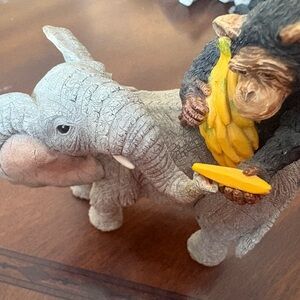 TUSKERS collectable Elephant and Monkey Figurine with Bananas
